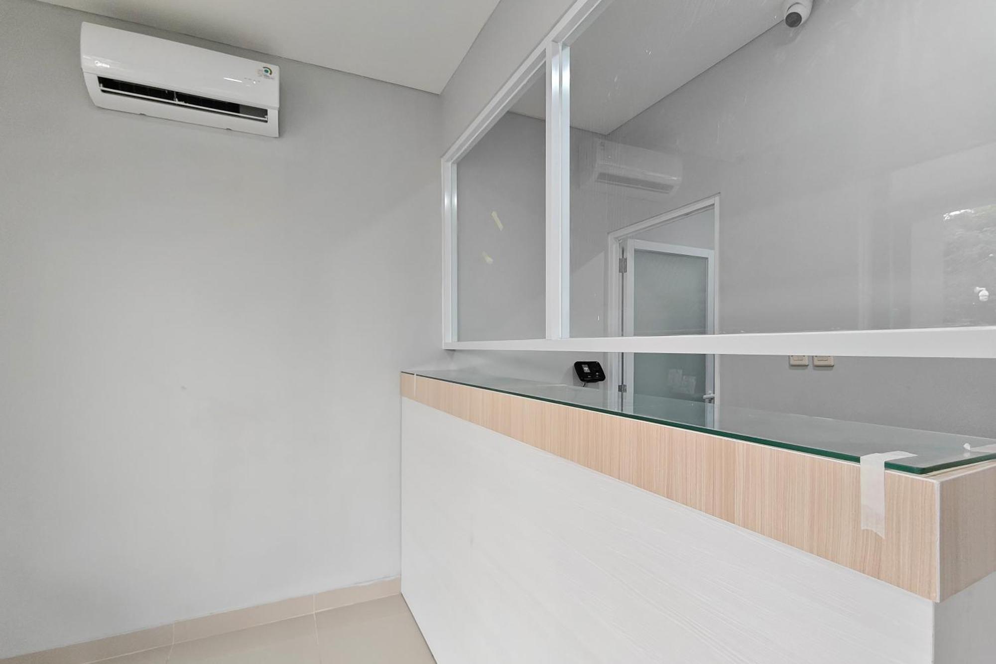 Urbanview Green Lake Sunter Residence Jakarta Exterior photo