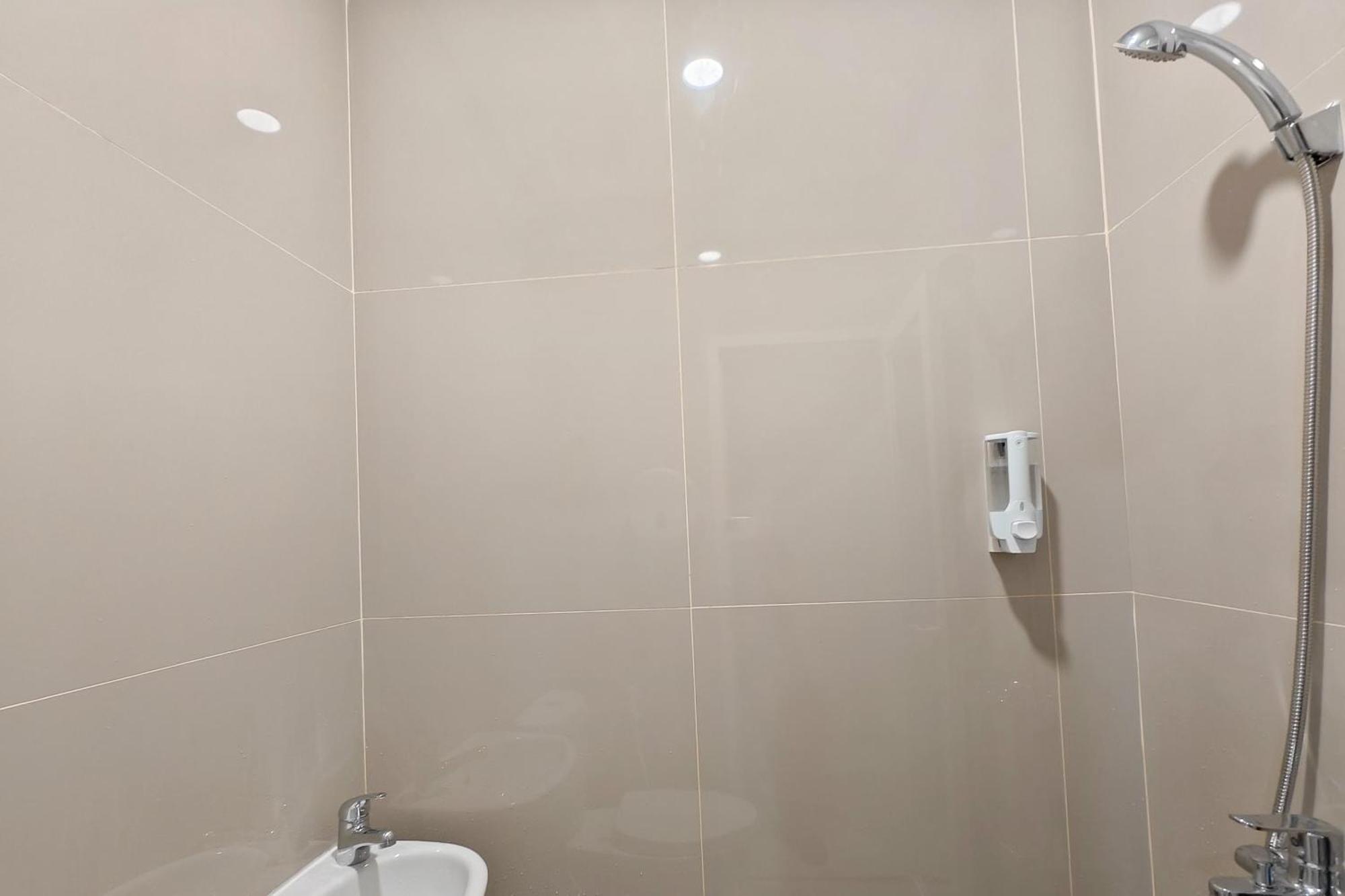 Urbanview Green Lake Sunter Residence Jakarta Exterior photo